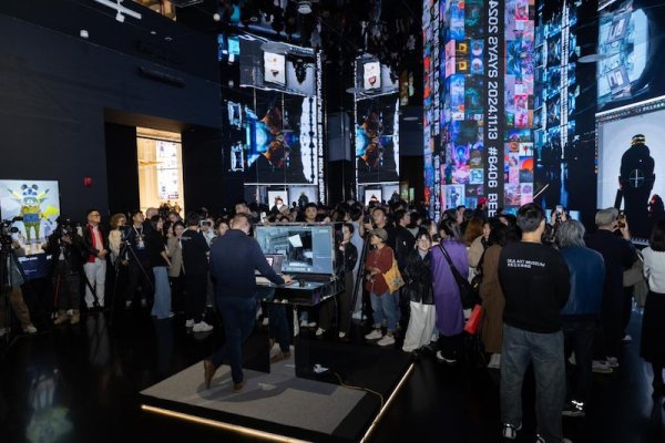 卓信宝配资 从百万粉丝博主到千万美元艺术家：Beeple展望数字艺术的未来